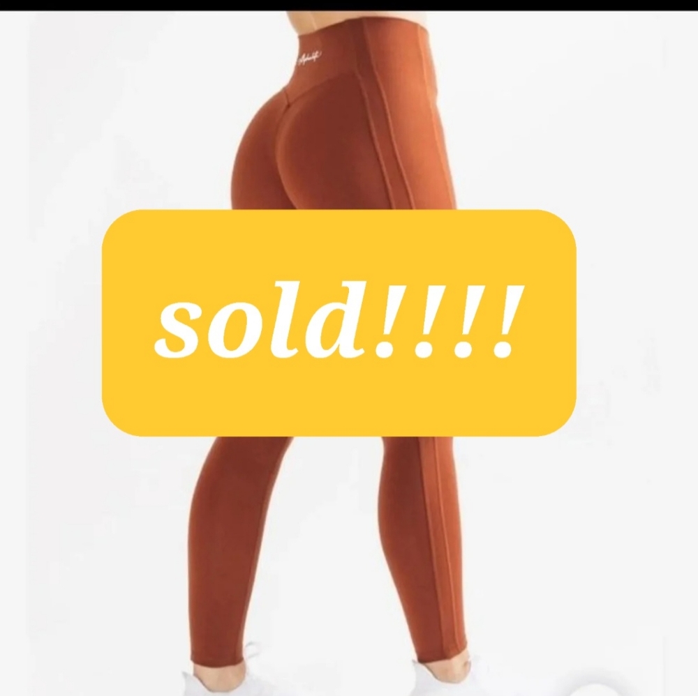 SOLD!! DO NOT BUY! Alphalete Pulse Kinetic Leggings